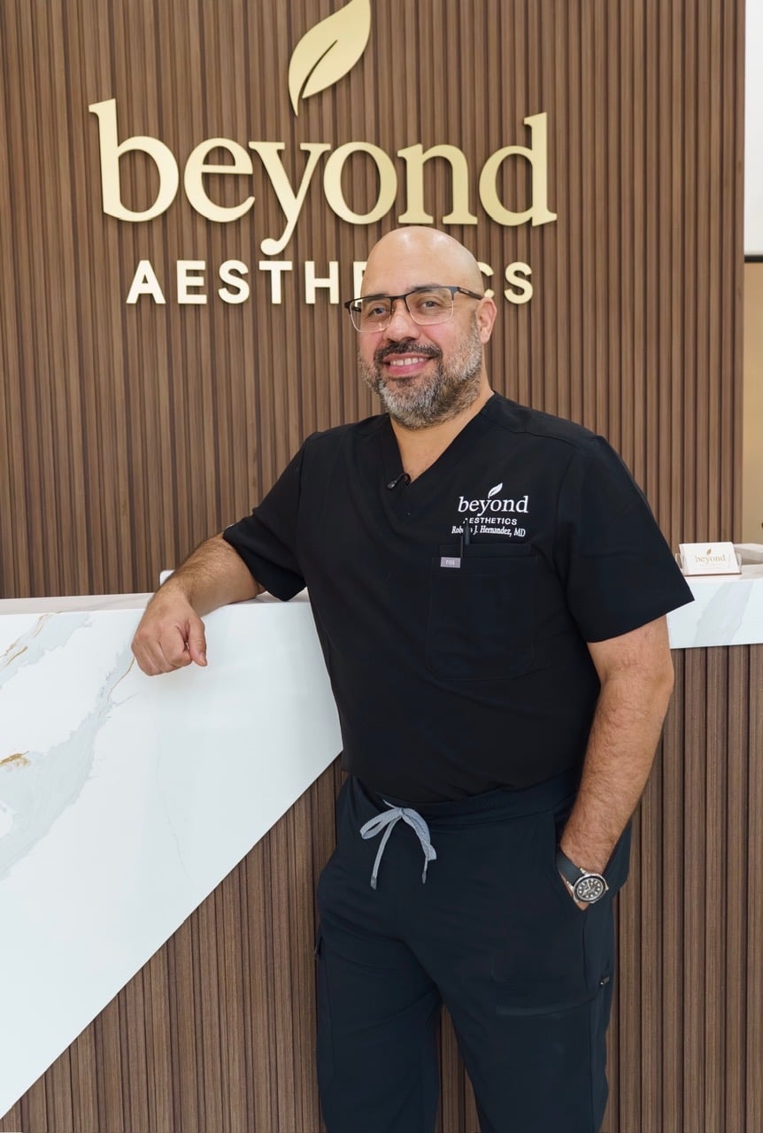 Dr. Roberto Hernandez